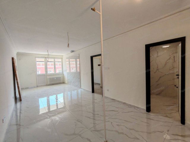 Eladó téglalakás, Nyíregyházán 54.999 M Ft, 2 szobás