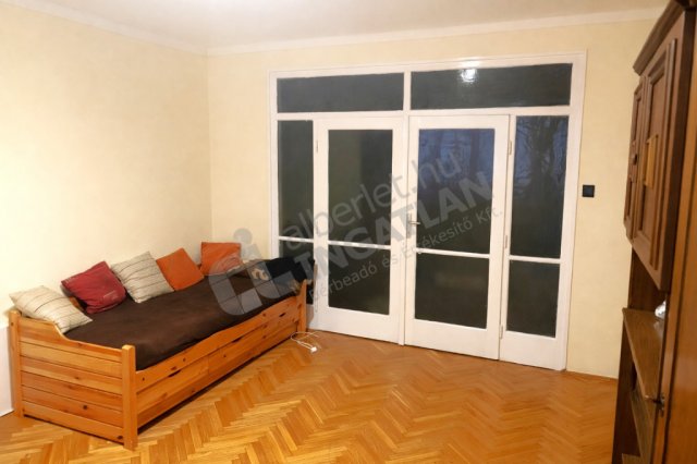 Kiadó téglalakás, albérlet, VII. kerületben, Madách Imre úton