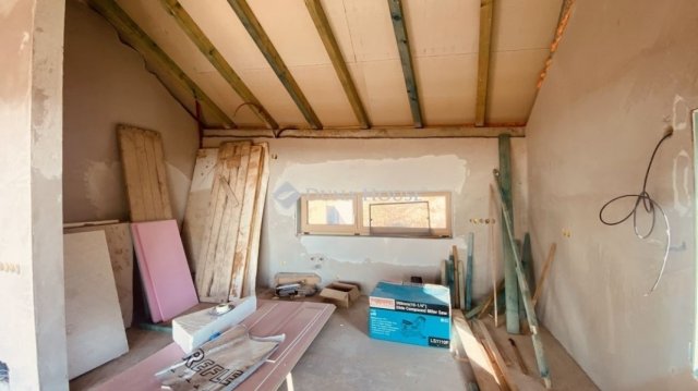 Eladó családi ház, Csömörön 245 M Ft, 4 szobás