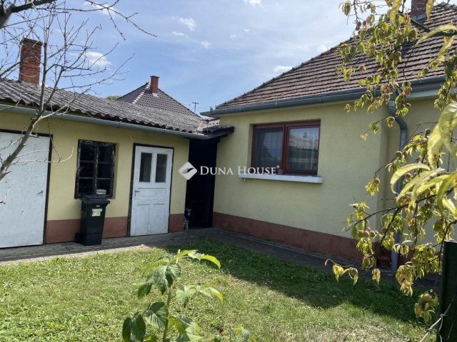 Eladó családi ház, Szentgotthárdon 48.99 M Ft, 2 szobás