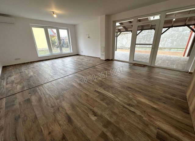 Eladó családi ház, Szegeden 250 M Ft, 6 szobás