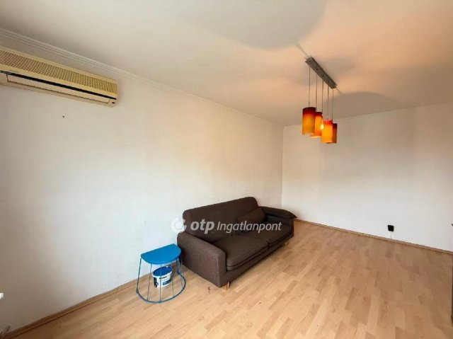 Eladó panellakás, Budapesten, X. kerületben 79.9 M Ft, 3 szobás