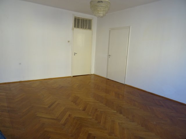 Eladó téglalakás, Szombathelyen 36.9 M Ft, 3 szobás