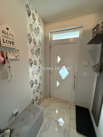 Eladó családi ház, Kecskeméten 98 M Ft, 4 szobás