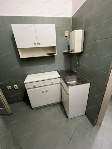 Kiadó iroda, Kecskeméten 120 E Ft / hó, 4 szobás