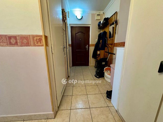 Eladó panellakás, Debrecenben 62.9 M Ft, 2 szobás