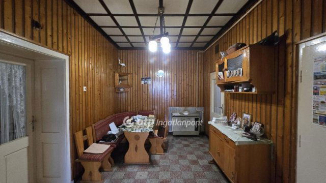 Eladó családi ház, Nádudvaron 23.5 M Ft, 2 szobás