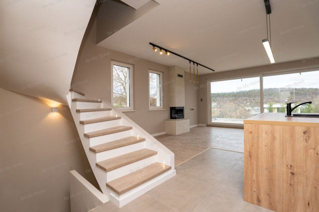 Eladó ikerház, Budapesten, III. kerületben 259.9 M Ft, 5 szobás