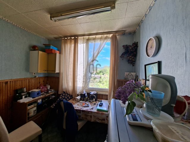 Eladó panellakás, Dorogon 37.9 M Ft, 2 szobás