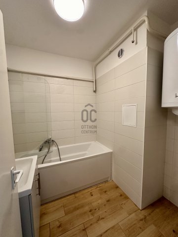 Eladó panellakás, Lentiben 28.5 M Ft, 3 szobás