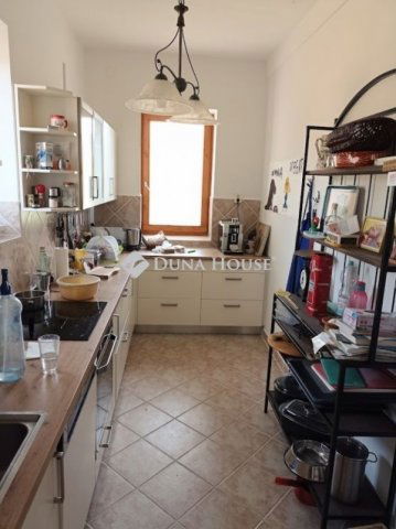 Eladó családi ház, Pákán 193.612 M Ft, 5 szobás