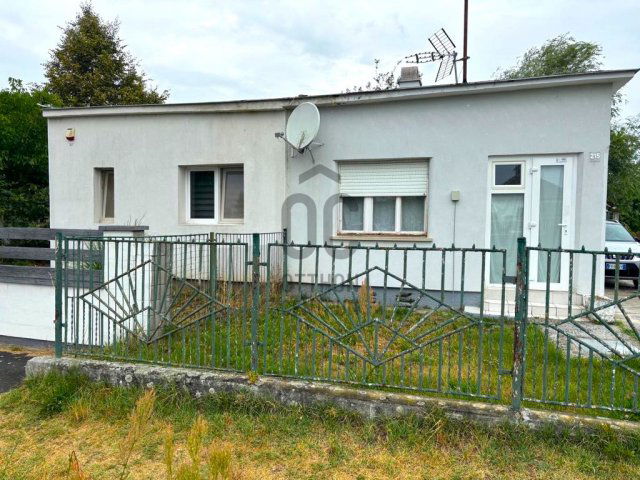 Eladó nyaraló, Balatonfenyvesen 41.9 M Ft, 2 szobás