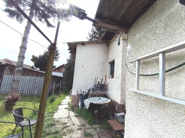 Eladó családi ház, Szentesen 25 M Ft, 2+1 szobás