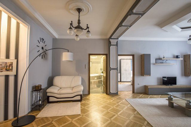 Kiadó téglalakás, albérlet, VI. kerületben, Andrássy úton