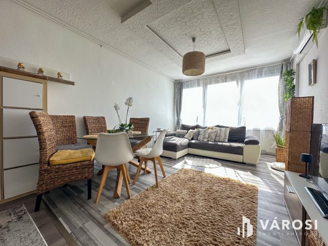 Eladó panellakás, Egerben 49.9 M Ft, 2 szobás