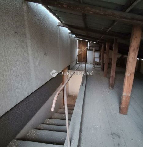 Eladó családi ház, Üllőn 99.8 M Ft, 3 szobás