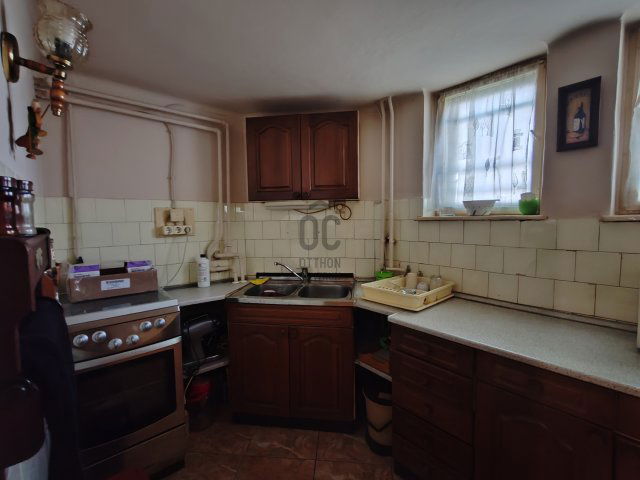 Eladó családi ház, Győrött 88 M Ft, 3 szobás