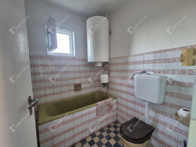 Eladó családi ház, Sülysápon 43.9 M Ft, 3 szobás