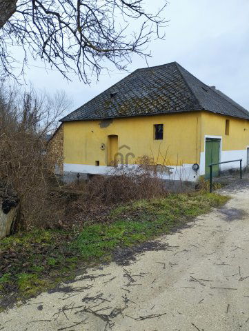 Eladó családi ház, Bakonycsernyén 39 M Ft, 3 szobás