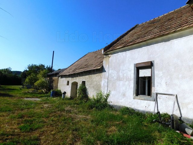 Eladó családi ház, Pécselyen 96 M Ft, 2 szobás