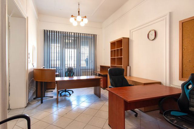 Kiadó iroda, Miskolcon 130 E Ft / hó, 2 szobás