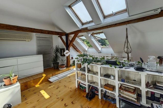 Eladó családi ház, Budakeszin 299 M Ft, 8 szobás