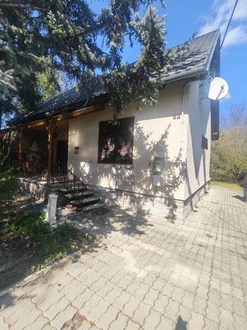 Eladó nyaraló, Siófokon 82 M Ft, 4 szobás / költözzbe.hu