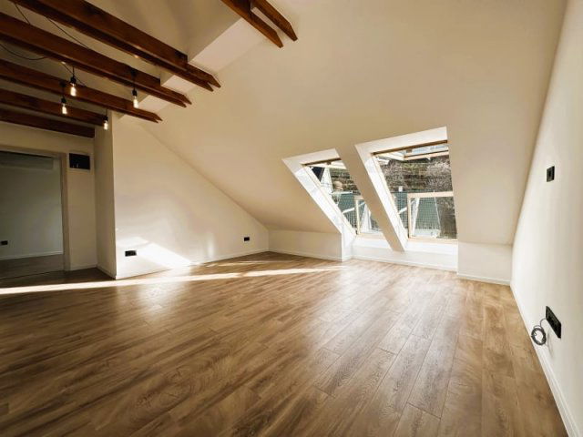 Eladó téglalakás, Pécsett 69.9 M Ft, 2 szobás