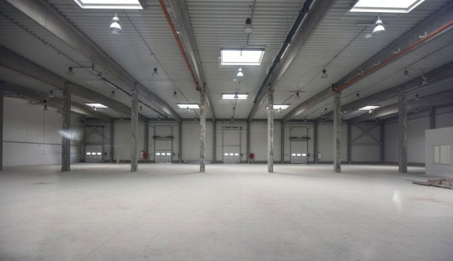 Kiadó ipari ingatlan, Győrött 4848 E Ft / hó