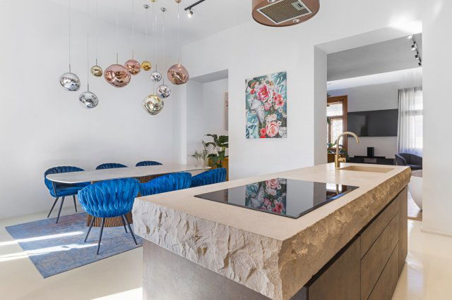 Eladó téglalakás, Budapesten, VI. kerületben 294.9 M Ft