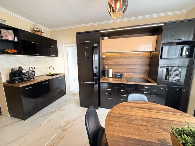 Eladó téglalakás, Pakson 57.9 M Ft, 2 szobás