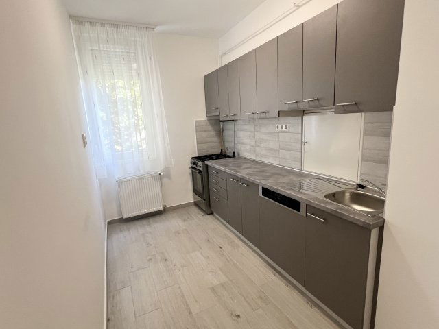 Eladó téglalakás, Zalaegerszegen 38 M Ft, 2 szobás