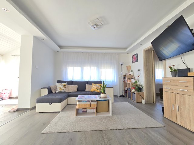 Eladó családi ház, Pölöskén 48 M Ft, 2 szobás