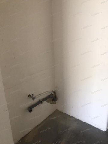 Kiadó üzlethelyiség, Kecskeméten 100 E Ft / hó, 3 szobás