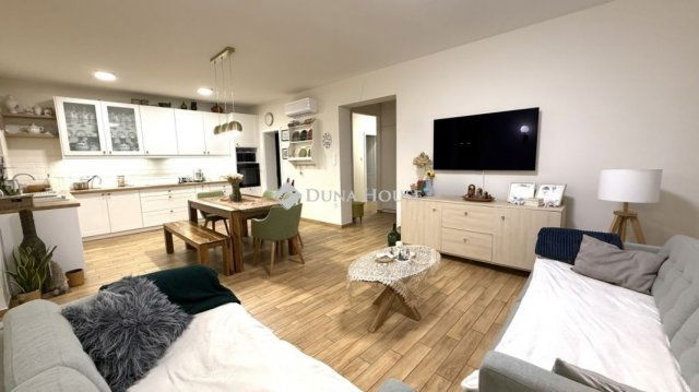 Eladó családi ház, Üllőn 130 M Ft, 5 szobás