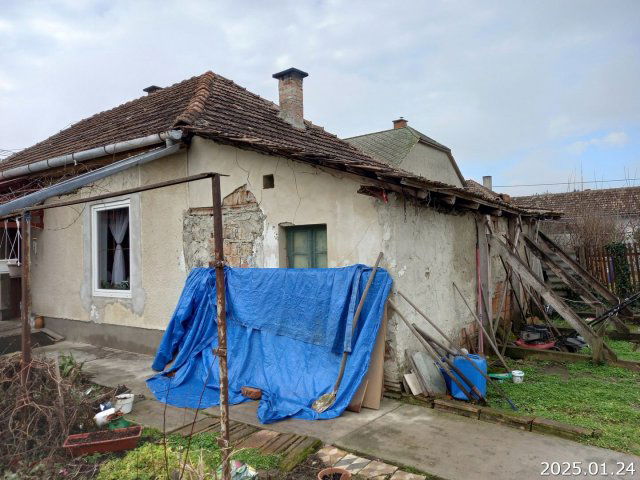 Eladó családi ház, Mezőberényben, Szarvasi úton 3.3 M Ft