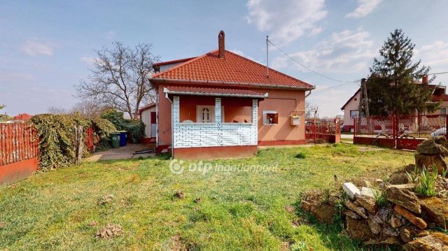 Eladó családi ház, Biriben 29 M Ft, 2 szobás