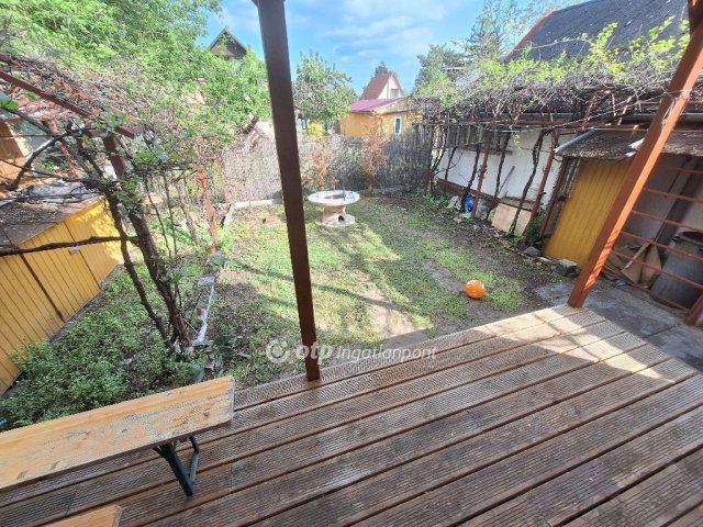 Eladó nyaraló, Tiszakécskén 49.99 M Ft, 3+2 szobás