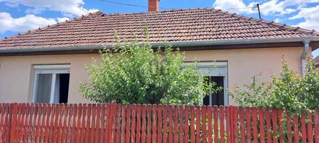 Eladó családi ház, Kisvarsányon 15.5 M Ft, 2 szobás