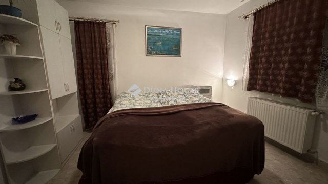 Eladó családi ház, Budapesten, II. kerületben 240 M Ft, 9 szobás