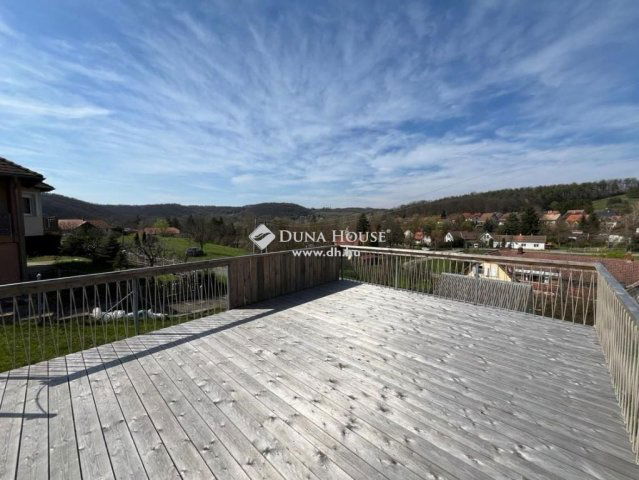 Eladó családi ház, Orfűn 109 M Ft, 3 szobás