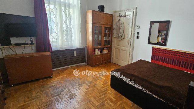 Eladó téglalakás, Budapesten, V. kerületben 110 M Ft, 3+1 szobás