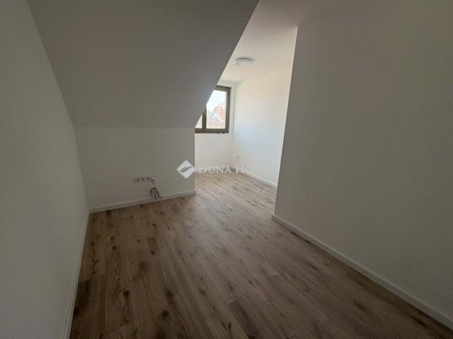 Eladó ikerház, Turán 53.9 M Ft, 3 szobás / költözzbe.hu