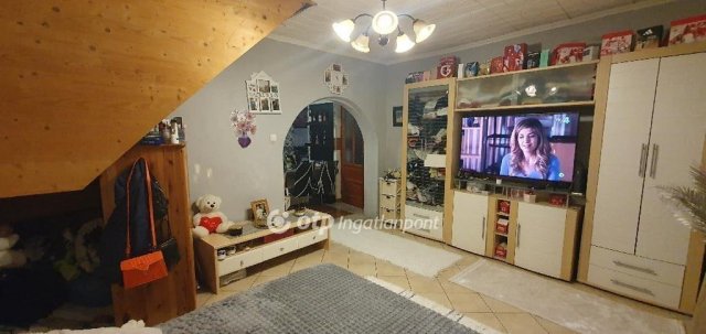 Eladó családi ház, Veszprémben 61.9 M Ft, 2+2 szobás