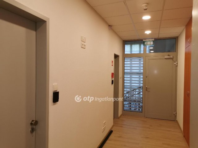 Kiadó iroda, Szekszárdon 903 E Ft / hó / költözzbe.hu
