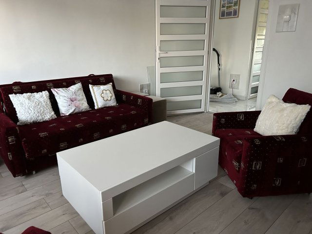Kiadó panellakás, albérlet, Debrecenben 390 E Ft / hó, 3 szobás