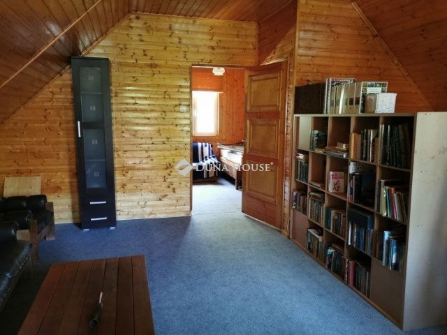 Eladó nyaraló, Tokodon 44.99 M Ft, 5 szobás