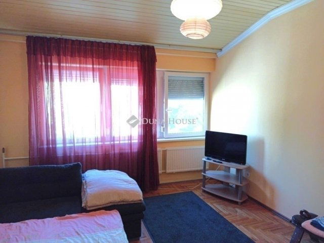 Eladó családi ház, Vecsésen 148 M Ft, 3 szobás