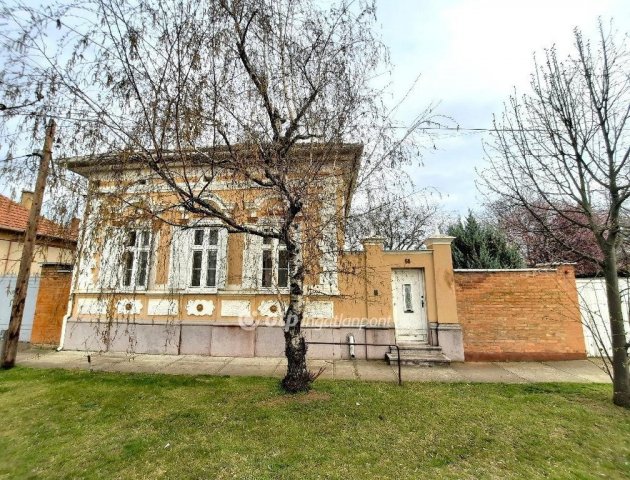 Eladó családi ház, Nagykőrösön 56.99 M Ft, 3 szobás