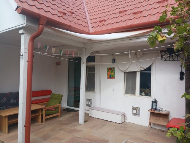 Eladó családi ház, Balatonszárszón 98 M Ft, 5+1 szobás